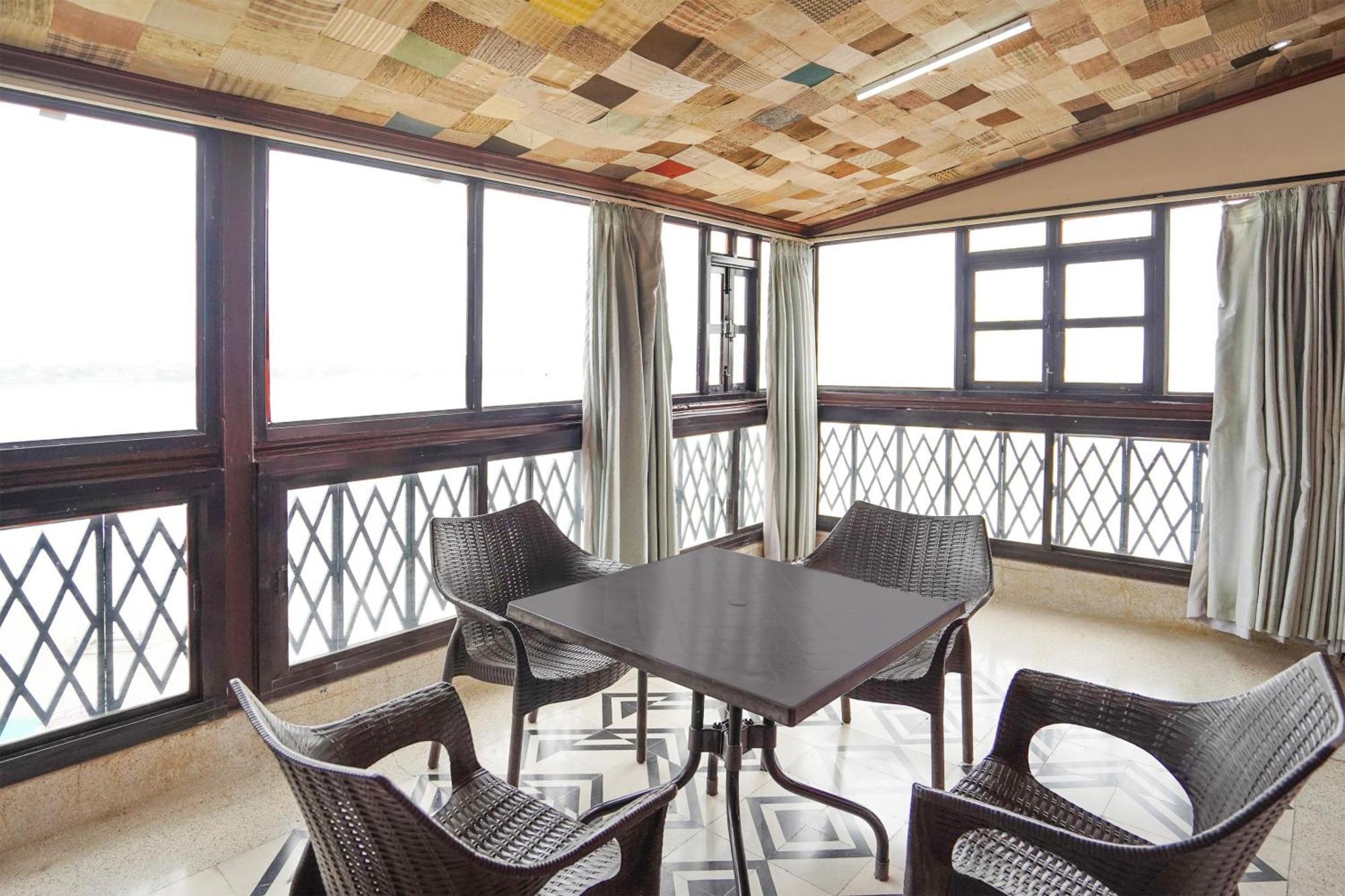 Palette Heritage Scindia Ghat Varanasi Exterior photo