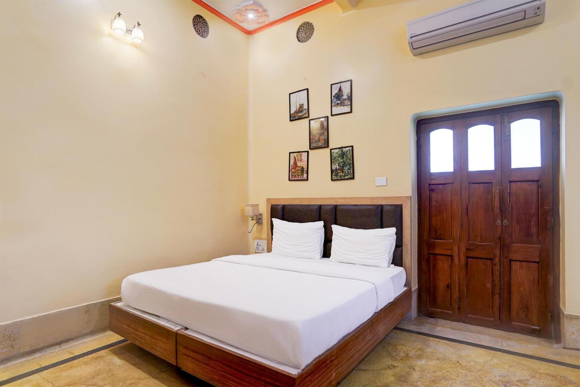 Palette Heritage Scindia Ghat Varanasi Exterior photo