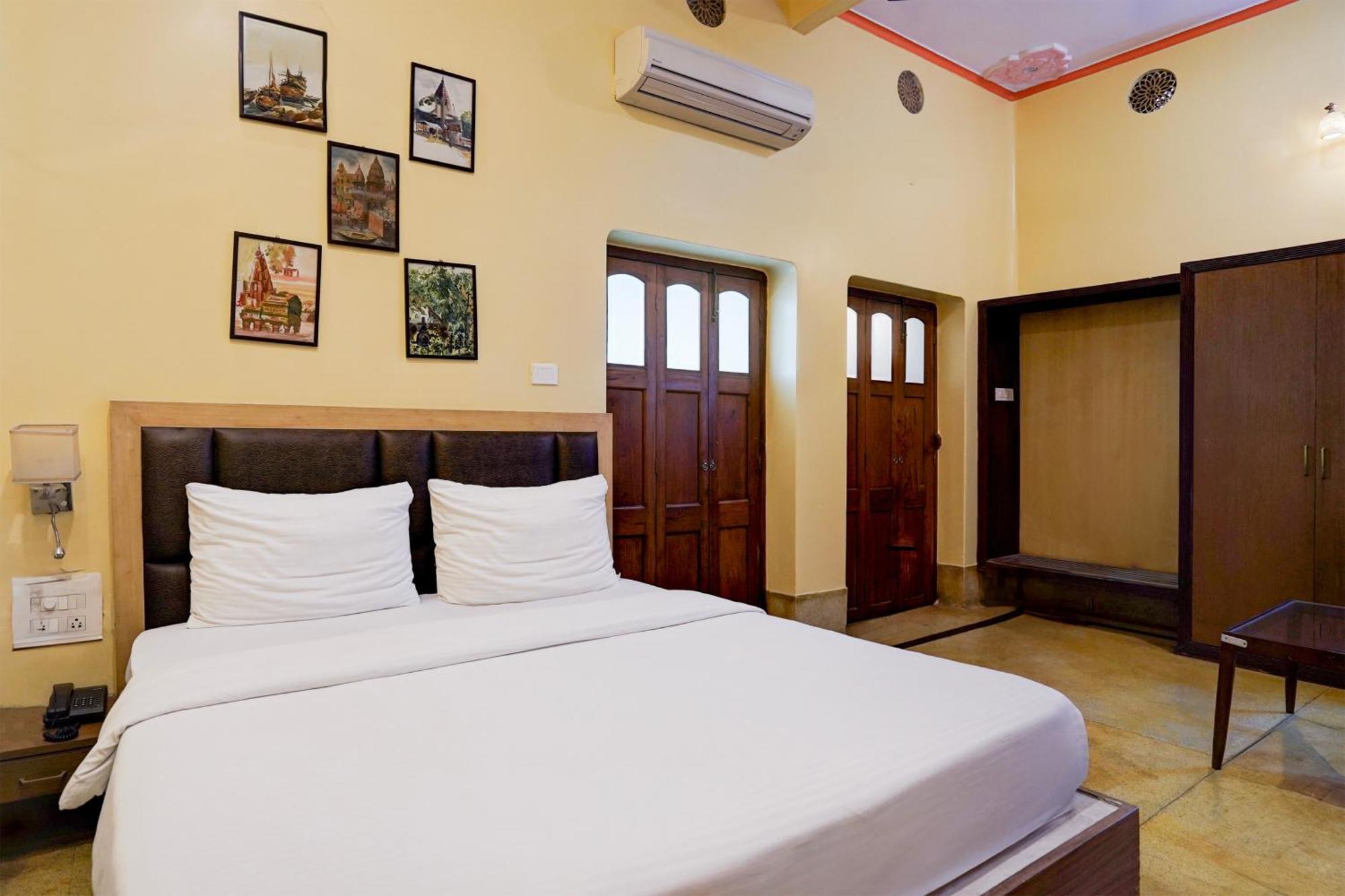 Palette Heritage Scindia Ghat Varanasi Exterior photo